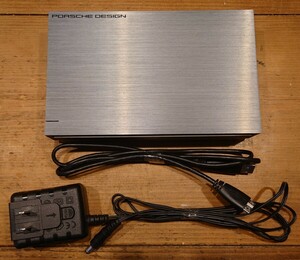 ⑬ 完動品・LACIE 外付けHDD ４TB ポルシェ・デザイン LCH-PSD040U3A