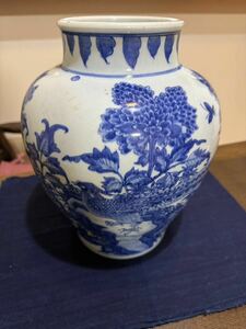 鈴木古美術　旧蔵唐物　大清時代骨董品　染付花鳥紋大壺　康熙時代骨董品染付壺　牡丹花鳥紋大壺　中国美術品染付壺　花瓶 花入 