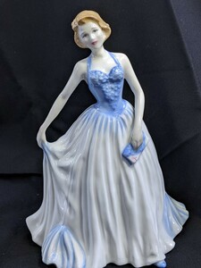 ロイヤルドルトン　ROYAL DOULTON ニュードーン HN 4314 イギリス製　高さ21cmくらい y0145 