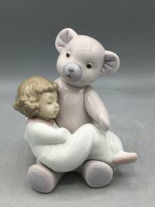 リヤドロ LLADRO 陶器人形 女の子 熊 ぬいぐるみ テディベア 少女 フィギュリン スペイン ナオ 陶器 置物 1477 ナオ オブジェ