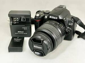 ☆ Nikon ニコン D40 デジタル一眼レフカメラ ＋ 標準レンズ AF-S DX NIKKOR ED 18-55mm F3.5-5.6 G II バッテリーチャージャー付き ★