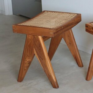 ＜数量限定B品＞ピエールジャンヌレ スツール オットマン ビルマチーク 古材 Pierre Jeanneret V-leg OUTLET 競り