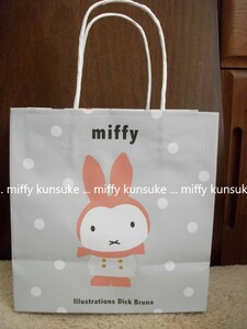 未使用◆2021クリスマスフェア限定ショッパー◆雪の日ミッフィー♪miffy style