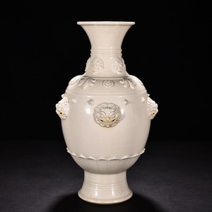 白磁 貼塑 獣耳蓮花尊 官款 唐物 陶磁器 中国美術 工芸品 HB378