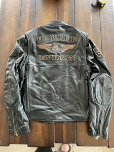 Harley-Davidson ハーレーダビッドソン レザージャケット サイズM(日本サイズでLL位) 110周年限定モデル 美品 シングルライダース