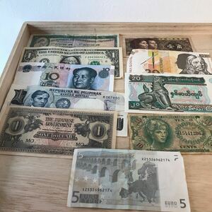 ■K414 外国のお金　古紙幣　まとめ売り10枚　ランダムに入っています　中古品　ヴィンテージ￥送料230