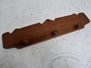 (☆BM)木製 ハンガーフック/コートハンガー 木彫り 横幅63.5㎝ アンティーク調 カントリーレトロ ウォールハンガー 
