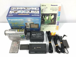 Panasonic　パナソニック　Mini DVビデオカメラ　NV-DS7　ACアダプター/AVワンタッチステーション付　現状品　CJ5.020　/06