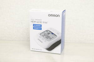 【未使用/開封済】 OMRON オムロン 手首式血圧計 HEM-6230 ヘルスケア 測定器 3J287
