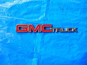 「純正部品」95-97 ネームプレート 15989469 GMC TRUCK Safari サファリ nameplate