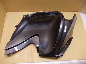 ★BMW　R1200RT　サイドカウル(左)　IZB0391