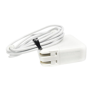 当日発送 Apple USB-C A1947 61W Power Adapter AC アダプタ 充電器　中古品　3-0412-6　ケーブル　MacBook Pro