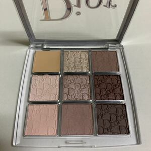 Dior ディオール　バックステージ　アイパレット　002 アイシャドウ