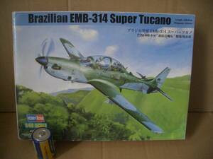 900円～珍機1/48 5枚プロペラターボプロップブラジル空軍COIN機 スーパーツカノ 直協機 ハードポイント爆弾類が豊富 箱汚れイタミ有