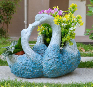 北欧デザインの白鳥のプランター1個！ 植木鉢！ 素敵なお庭に！ おしゃれ！ ガーデニング！ 花！ 大きいサイズ！ ブルースワン！