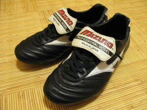 【used】MIZUNO（ミズノ）MORELIA 2（モレリア2）黒×白：スパイクシューズ：23.5cm