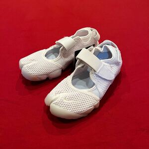 定価11,550円　ウィメンズ　24㎝　NIKE　ナイキ　AIR RIFT BR　エアリフト ブリーズ　新品　ワケあり　スニーカー　848386 