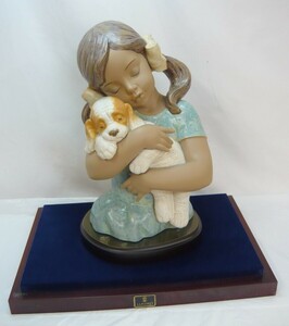 1000円スタート LLADRO リヤドロ グレスシリーズ 2355 とっても好きよ 少女 女の子 子犬 イヌ 台座付 陶器人形 西洋工芸 置物 3 B10012