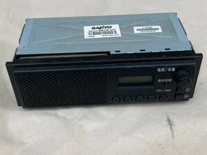 【スズキ純正 F-3865B 39101-68H20-000 】１DIN スピーカー内蔵 ラジオ SANYO F-3865B 39101-68H20-000