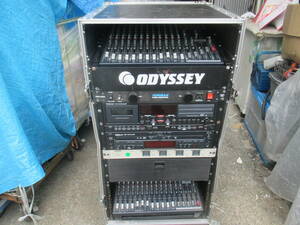 ★ODYSSEY (オデッセイ) コンボラックケース FZ1116WDLX　YAMAHA EMX5016CF 2台　TASCAM CC-222MK Ⅳ＆MD-CD1MK Ⅲなど多数装着★