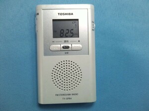 TOSHIBA 東芝　FMステレオ/AMラジオ　TY-SPR4　ライト付き／防災、散歩など用★動作品