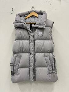 ②CANADA GOOSE ダウンベスト XS ナイロン 8813W