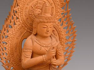 仏教美術 木彫 大日如来像 高24㎝ 坐像 細密彫刻 仏像 天然木 木工芸 仏具　b8902s