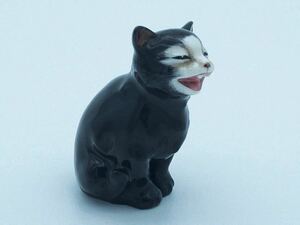 英国 ロイヤルドルトン Royal Doulton ラッキーキャット Lucky Cat ビンテージ 黒猫 かわいい フィギュリン 西洋陶磁 英国 イギリス 幸運