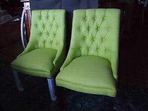 チェアー　2脚セット　椅子　ボタン　布　黄緑　緑　グリーン　パステル