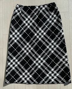 BURBERRY LONDON 編み込みデザインスカート【38】白×黒 バーバリー ロンドン