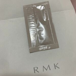 RMK★アールエムケー★リクイドファンデーション★フローレスカバレッジ★102★試供品★サンプル★お試し