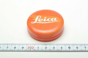 ※ 非売品 40年ほど前、アメリカで購入品 ヴィンテージ 約4.5cm Leica ライカ 缶 丸型 小物入れ オレンジ c0425