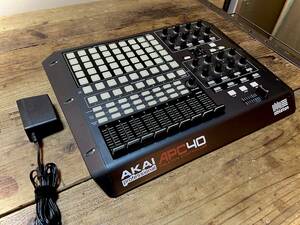 AKAI APC40 MIDIコントローラー
