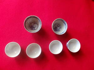 【酉】◆◆中国の煎茶湯呑（蛍焼き）2客と中国ぐい呑み（古小染）4客　◆◆　