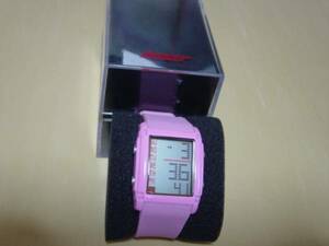 珍品　デザイン　BOUNCER　３ATM　腕時計　ケース付　ピンク