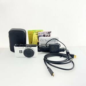 15406/ CASIO EXILIM EX-FC300S f=4.24-53.0mm 1:3.0-5.9デジタルカメラ カシオ ホワイト 写真