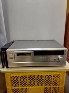 TEAC ティアック V-9000 カセットデッキ リモコン付 ジャンク品