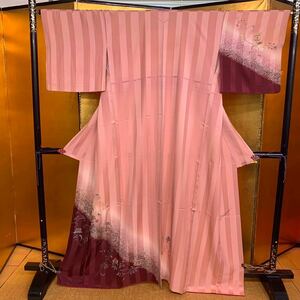 訪問着　正絹　ピンク　ワインレッド　花柄　紋なし　着物　和服　和装　身丈162cm　裄丈65cm　■Y275