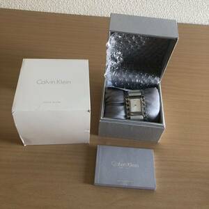 281-0059 Calvin Klein カルバンクライン レディース腕時計　革ベルト　クオーツ　白　ホワイト　K4R231L6 稼働品