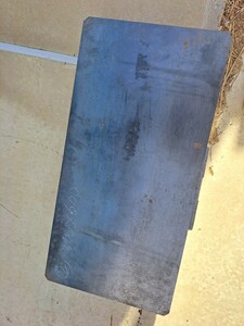スチール　鉄板②　SS　4.5mm　300x600　1枚くろかわ　さび　傷　汚れあり