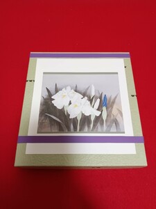 菖蒲　インテリア飾り　　19×20×厚み2.3センチ　掛け飾り　　日本画 　