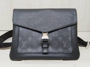 Louis Vuitton ルイ・ヴィトン タイガラマ CA2200 フラップ・メッセンジャー