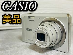 送料無料　CASIO カシオ　デジタルカメラ　デジカメ　EX-ZS28 コンパクト