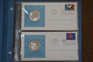 うぶ品　OFFICIAL UNITED NATIONS MEDALLIC FIRST DAY COVERS　1975　公式国際連合記念メダル　５枚セット　アルバム