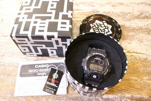 希少 稼働品 CASIO/カシオ G-SHOCK×布袋寅泰30周年スペシャルコラボレーション記念モデル DW-6900TH-1JR ラウンド ブラック 缶入り