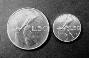 W■C 世界のコイン ＜イタリア＞【旧50リラ硬貨２種セット】1978年1992発行 バルカン ミネルバ ステンレス貨 外国硬貨 コレクション