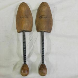 FG788 【中古】木製　シューキーパー 1個　Turkey オシャレ インテリア 靴 収納 整理整頓 型崩れ防止 サイズ：31.5cm（長さ）