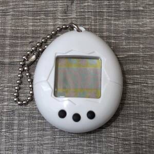【玩具】 祝 たまごっち 1996年 初代 白 ホワイト BANDAI バンダイ レトロ 大人気 デジタルペット 携帯ゲーム 電子ゲーム レア