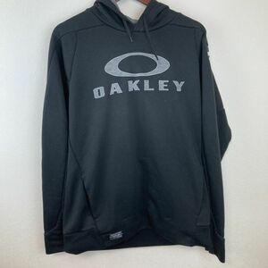 大きいサイズ OAKLEY オークリー トップス パーカー フーディー 上着 長袖 ブラック 黒色 スポーツ XXL サイズ メンズ ウェア ロゴ マーク