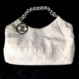 17万→美品級*CHANEL/シャネル■ココカバス チェーンショルダーバッグ キャビア マトラッセ チャーム■オフホワイト系*シリアルシール有り